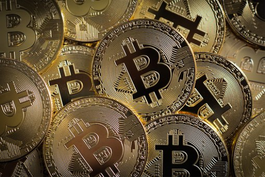 14 Days to Bitcoin Halving, Bitcoin Price Gains 15% In A Week Moving Close to $8000